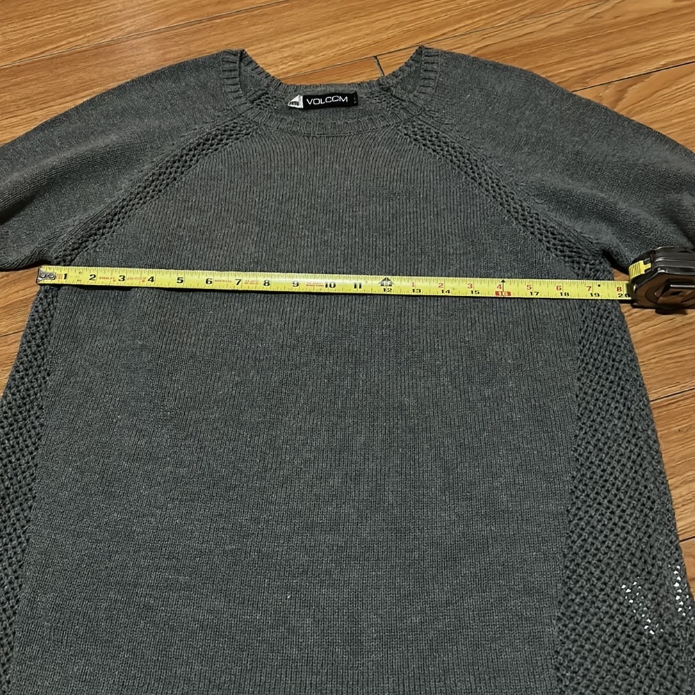 Volcom Sweater - Picture 3 of 6